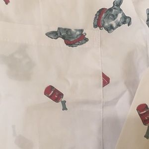 🌺🎁 Brand new robe.